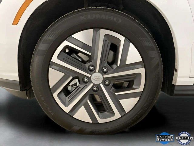 Used 2023 Hyundai Kona SE w/ Cargo Package image 27