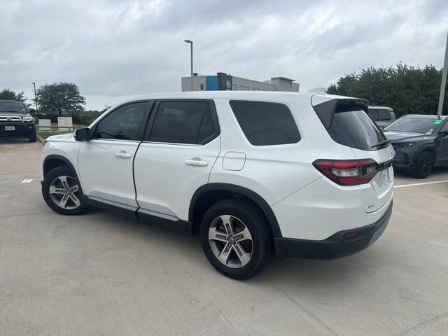 Used 2023 Honda Pilot EX-L image 4