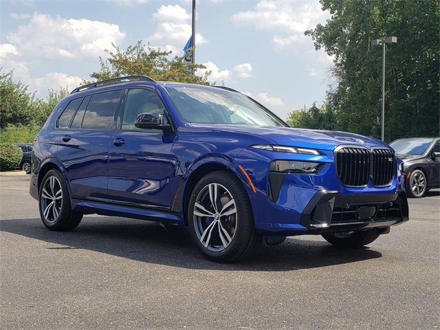 New 2026 BMW X7 M60i image 8