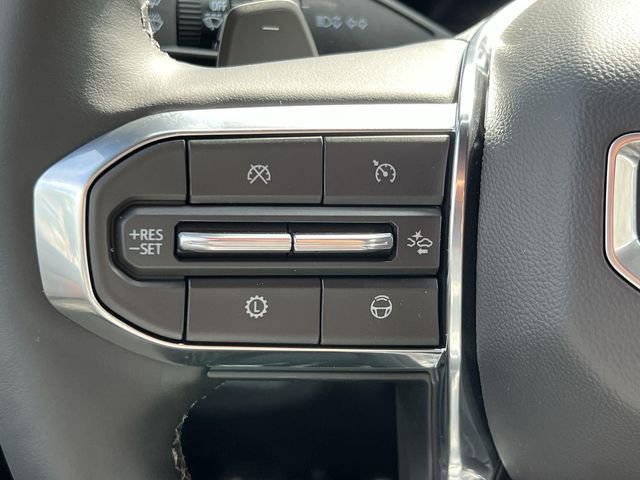 New 2026 GMC Yukon XL Denali w/ Denali Reserve Package image 13