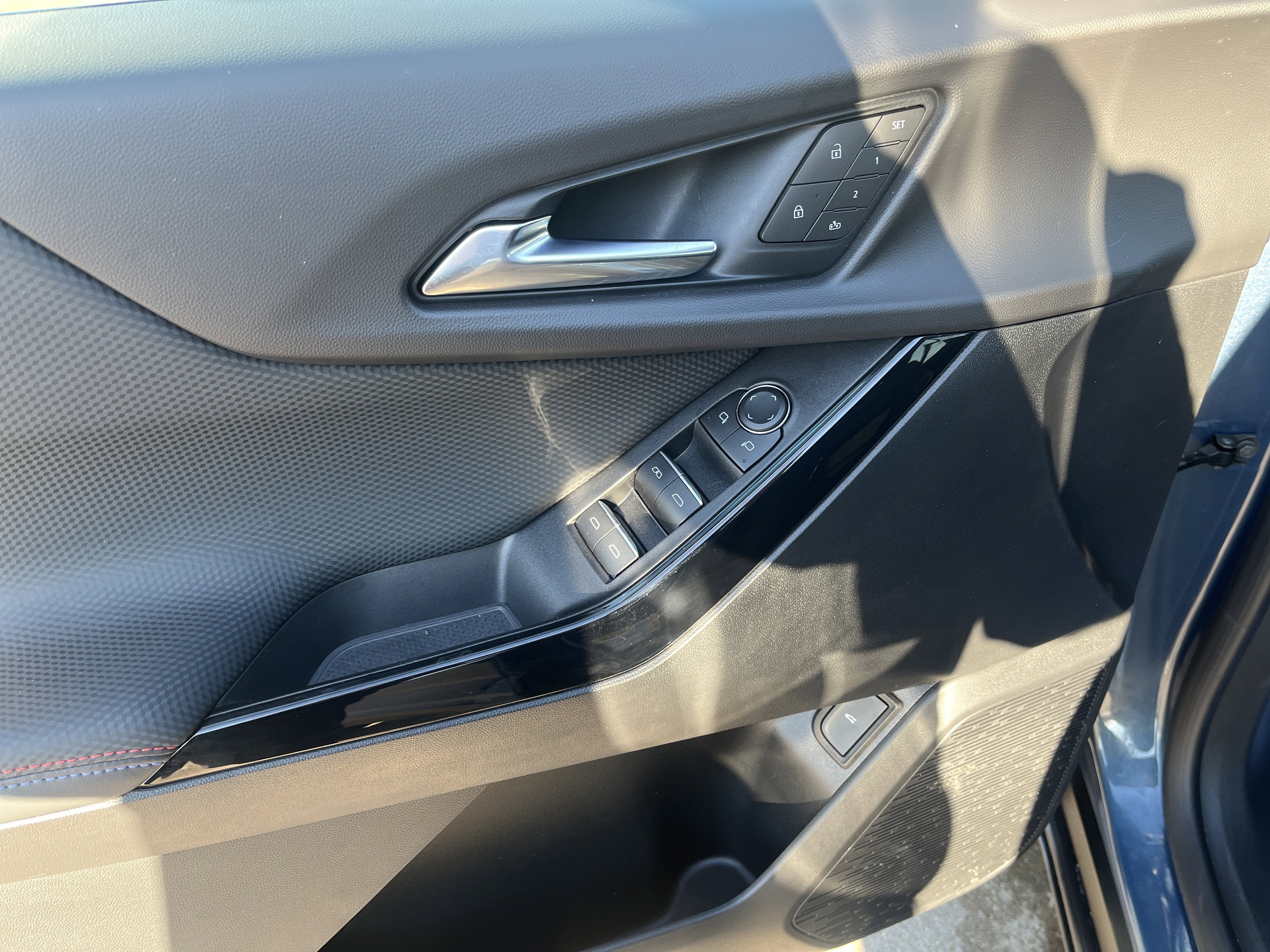 Used 2026 Chevrolet Equinox RS w/ Convenience Package III image 11