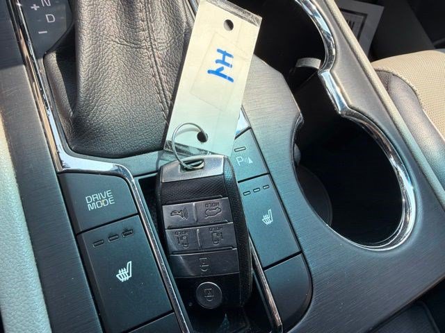 Used 2021 Kia Sedona EX FWD image 32