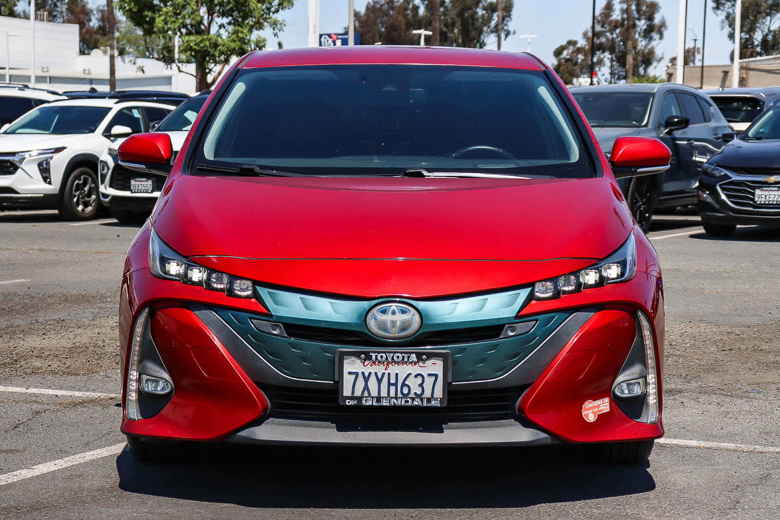 Used 2017 Toyota Prius Prime Advanced w/ Carpet Mat Package FWD image 2