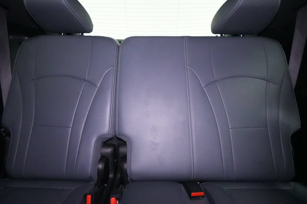 Used 2022 Buick Enclave Premium AWD/4WD image 19
