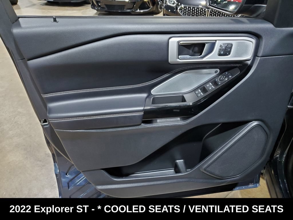 Used 2022 Ford Explorer ST w/ Equipment Group 401A RWD image 8