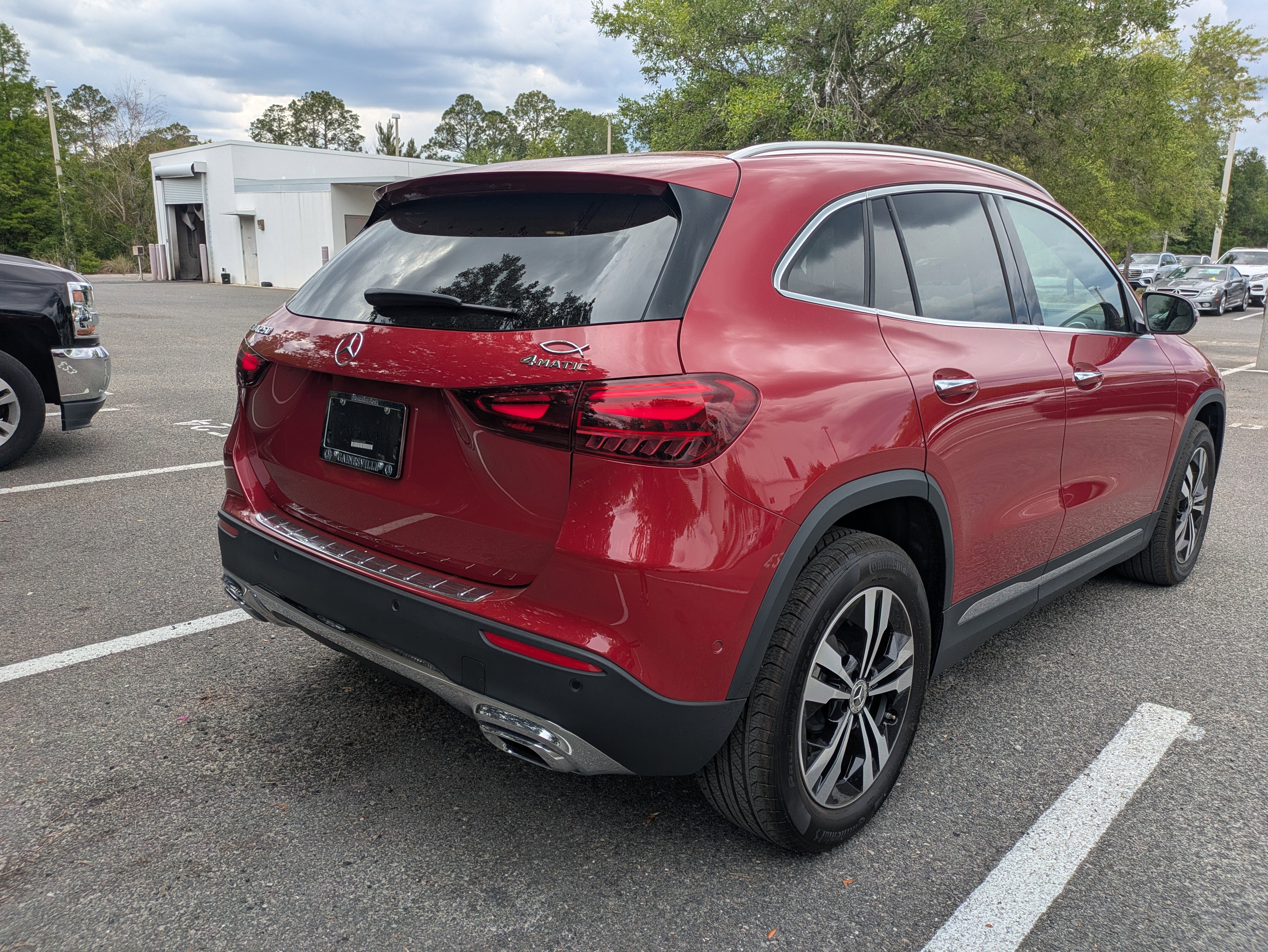 Used 2025 Mercedes-Benz GLA 250 4MATIC image 4