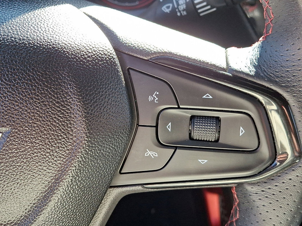 Certified 2021 Chevrolet TrailBlazer RS w/ Convenience Package image 18