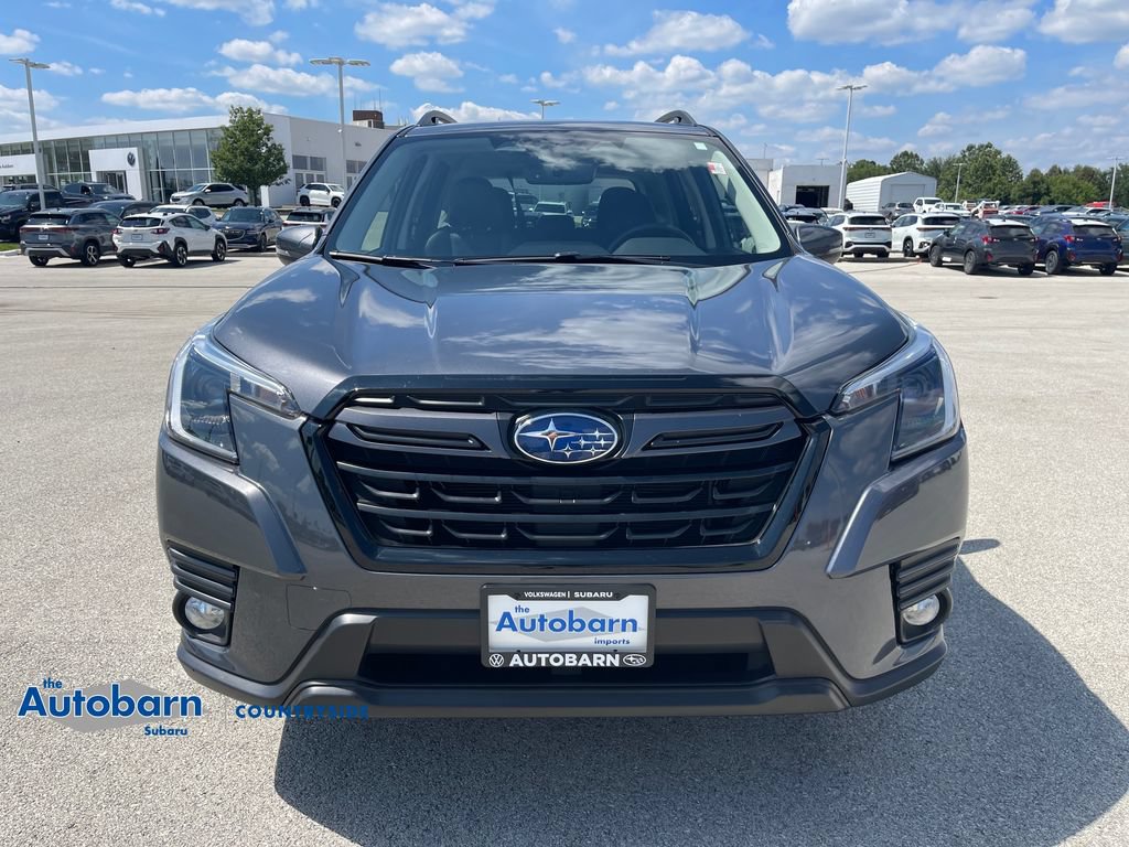 Used 2023 Subaru Forester Limited AWD/4WD image 8