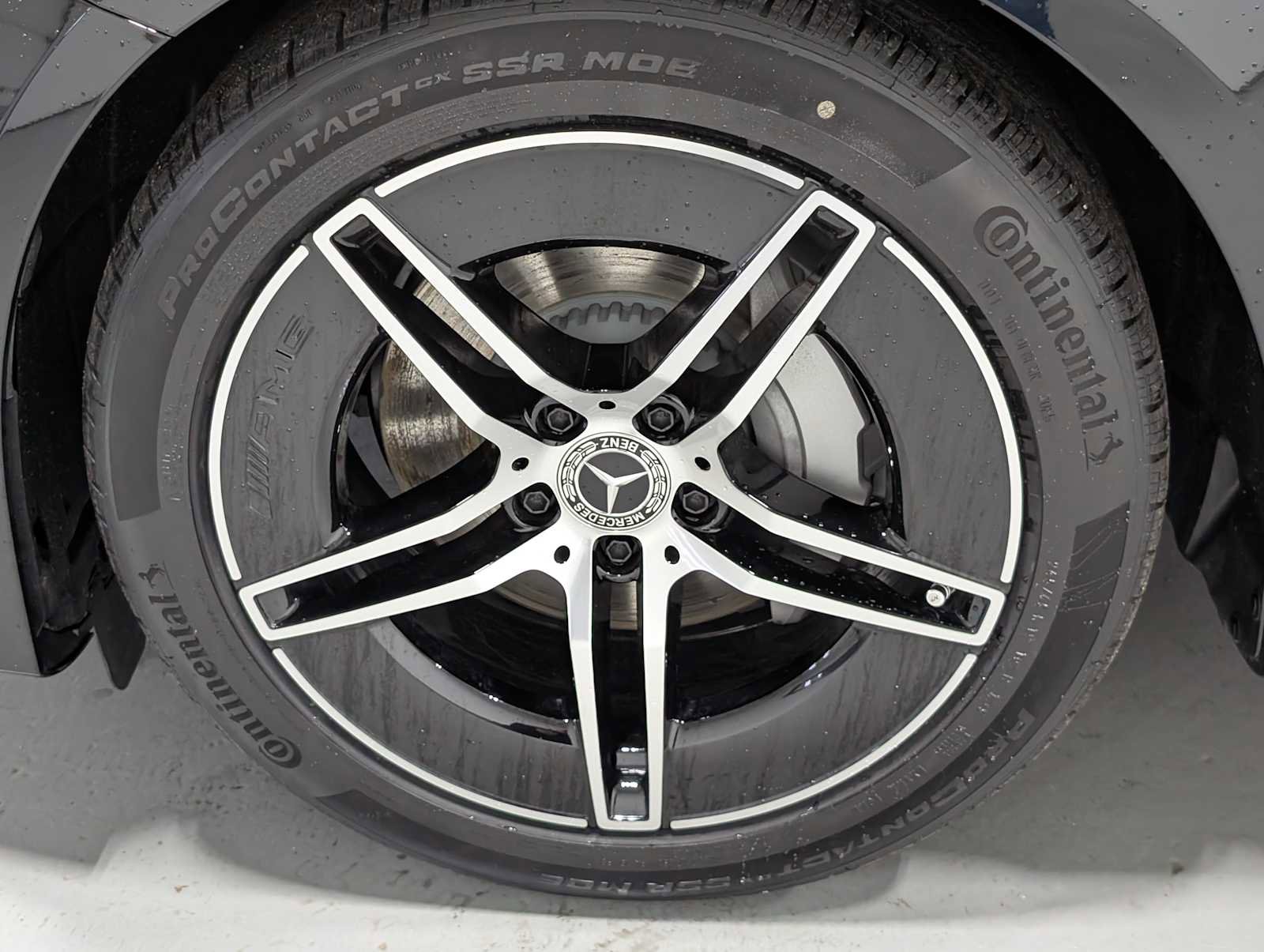 New 2026 Mercedes-Benz E 350 4MATIC Sedan image 3