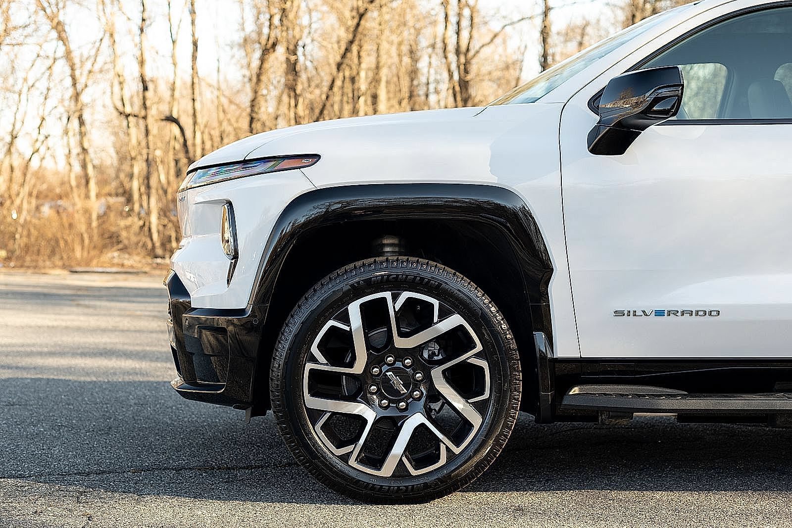 Used 2024 Chevrolet Silverado EV RST AWD/4WD image 10