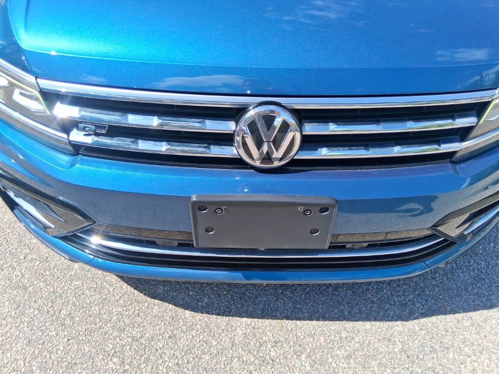 Used 2020 Volkswagen Tiguan SEL Premium R-Line w/ 3rd Row Seat Package image 24