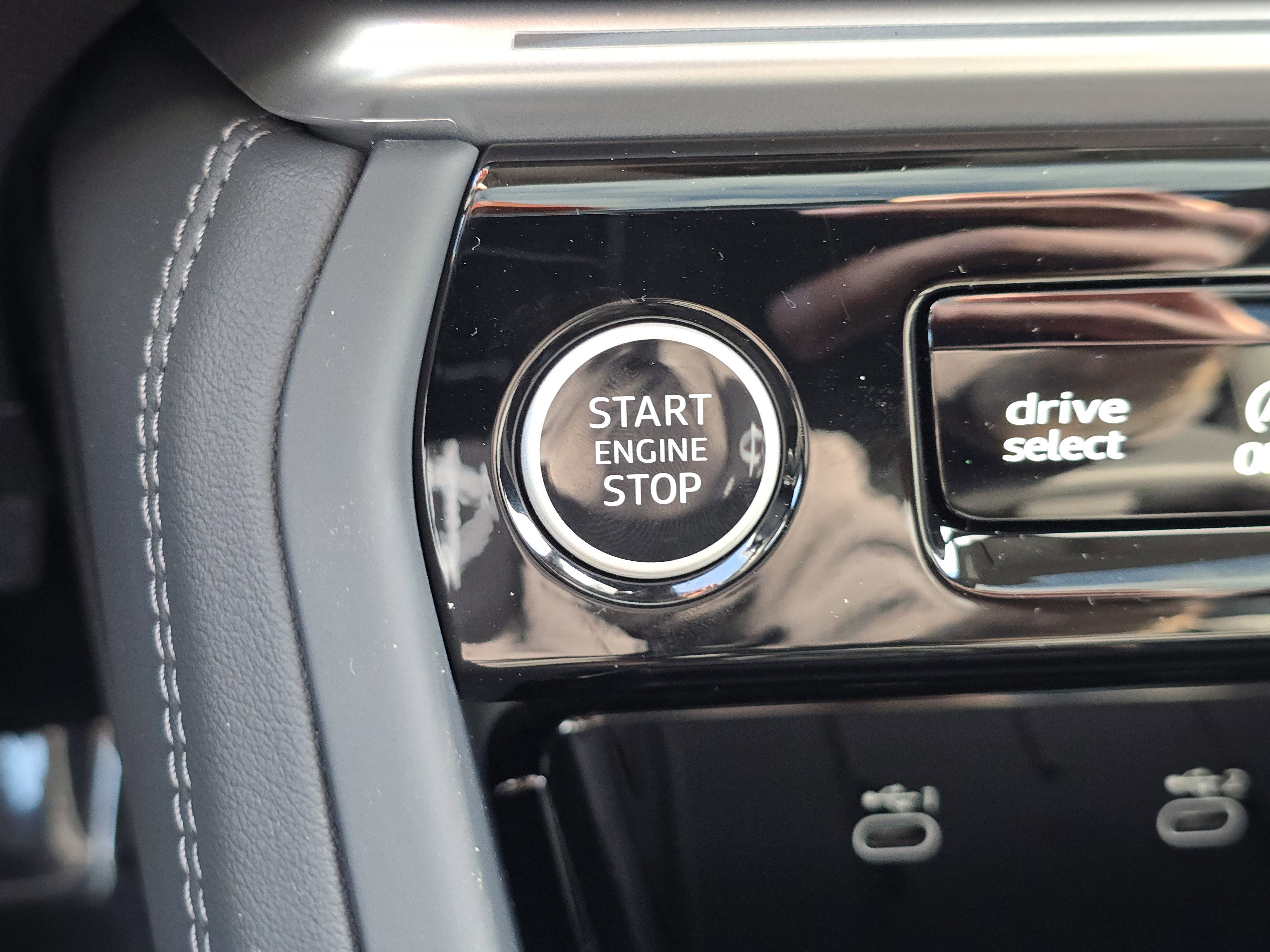 New 2025 Audi Q5 Premium Plus image 24