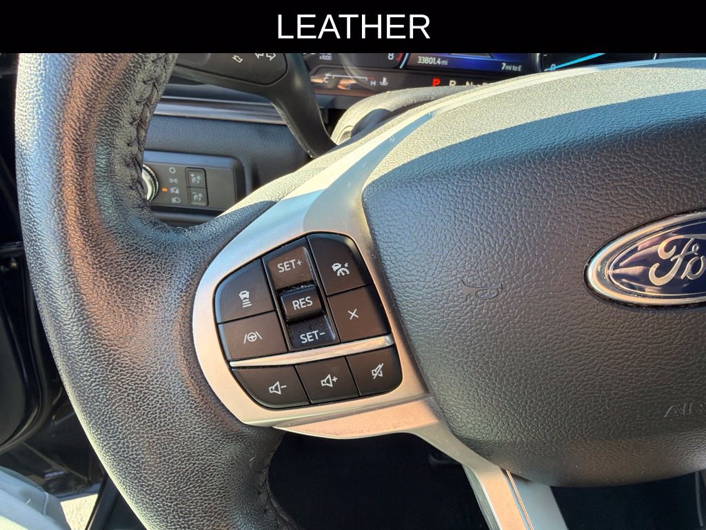 Used 2023 Ford Explorer Limited w/ Limited Technology Package AWD/4WD image 15