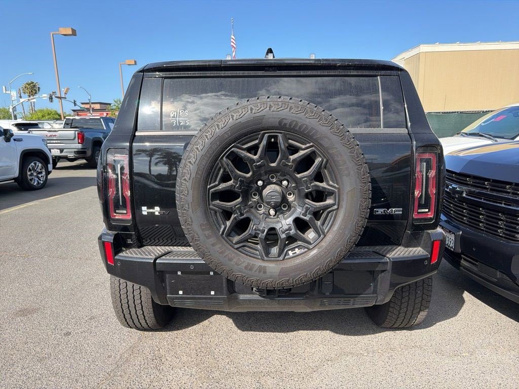 Certified 2024 GMC Hummer EV 2X AWD/4WD image 7