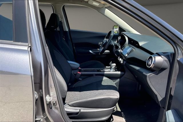 Used 2024 Nissan Kicks SV FWD image 7