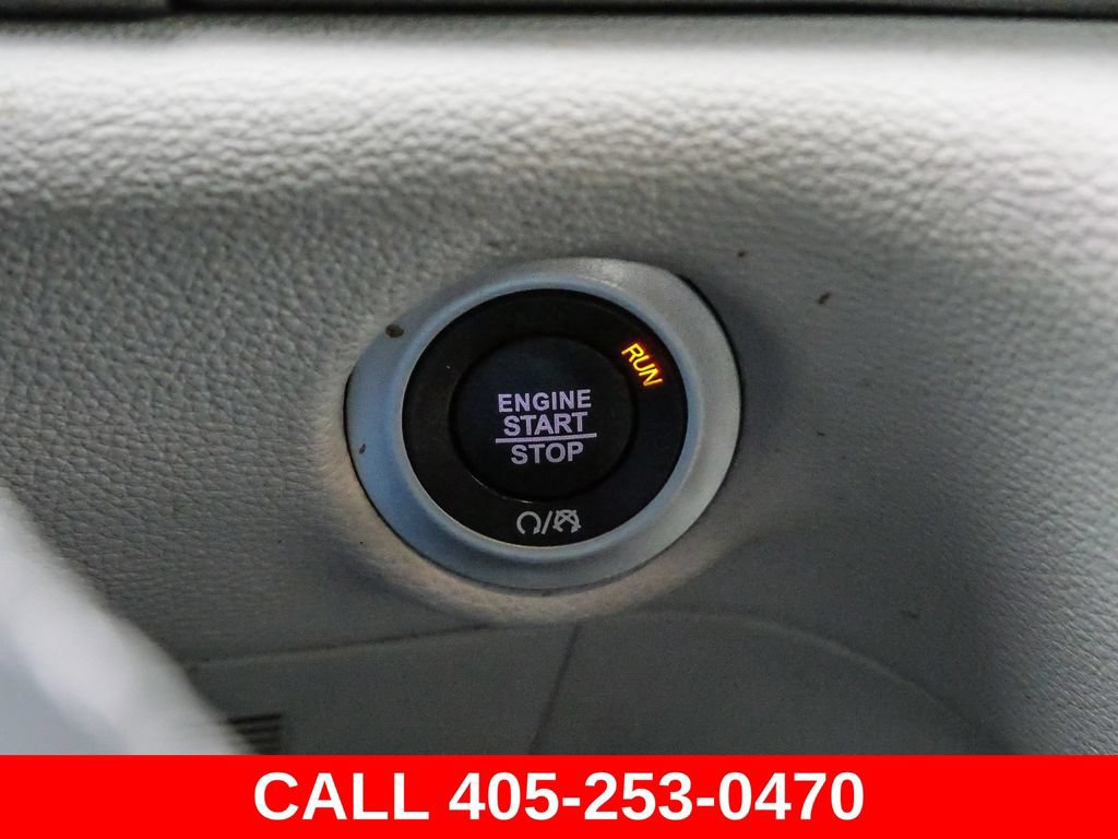 Used 2024 Chrysler Pacifica Touring-L AWD/4WD image 50