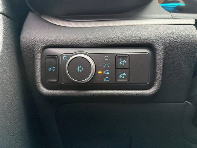 Certified 2020 Ford Explorer XLT w/ Equipment Group 202A image 28