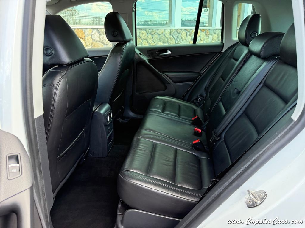 Used 2017 Volkswagen Tiguan Sport image 7