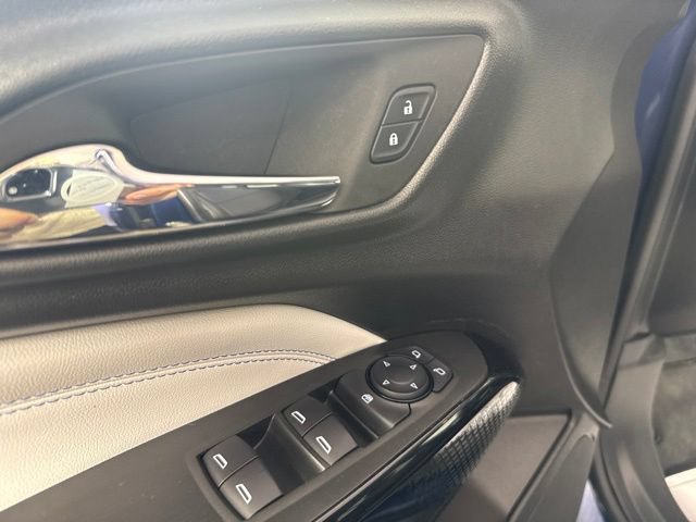 Used 2024 Chevrolet Trax LT FWD image 13