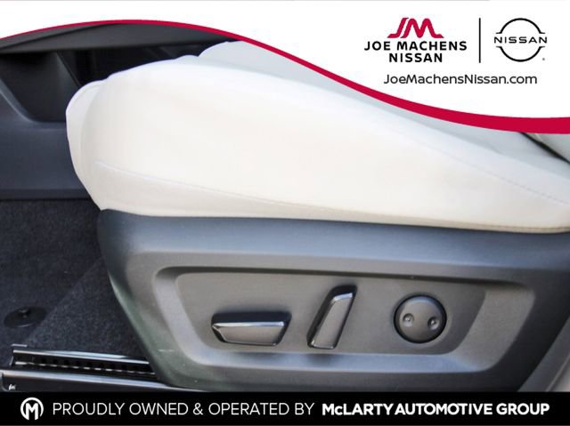 New 2026 Nissan Rogue SV image 20