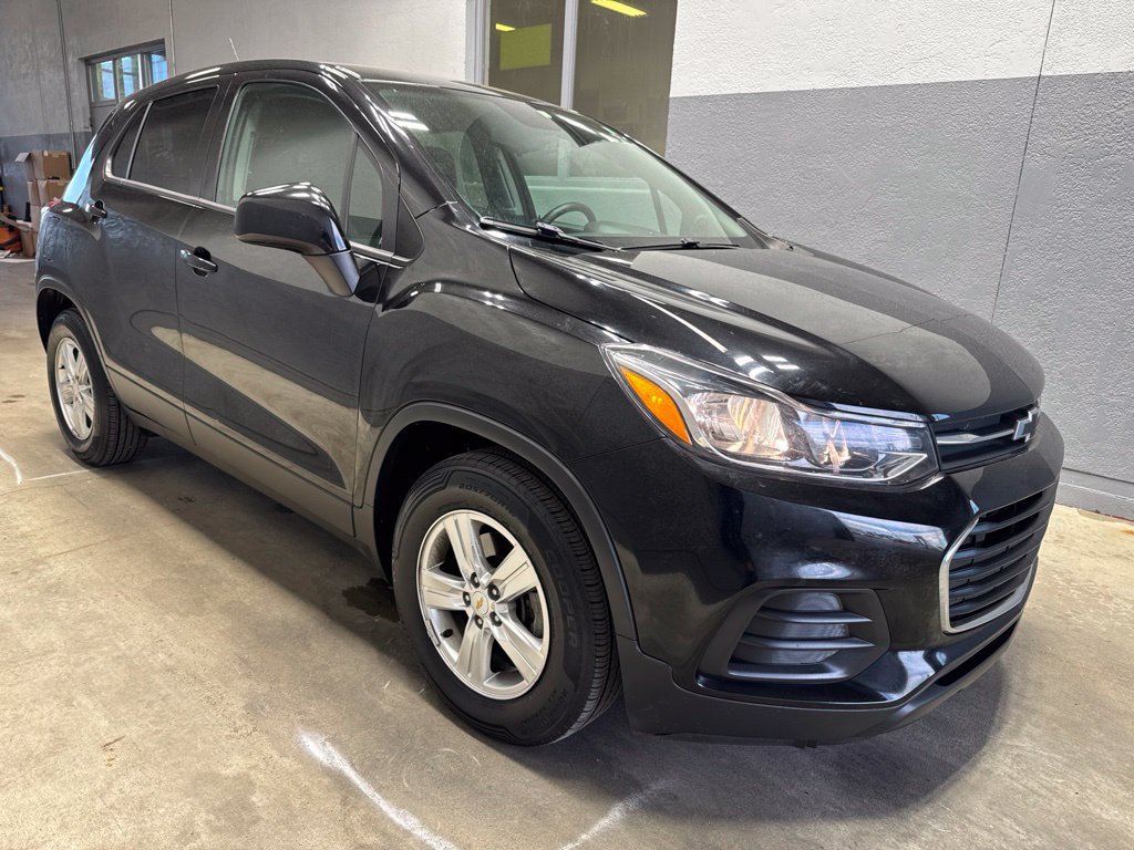 Used 2020 Chevrolet Trax LS w/ Tint and Cruise Package FWD image 6
