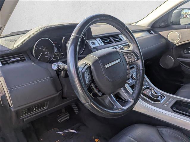 Used 2017 Land Rover Range Rover Evoque SE Premium image 10