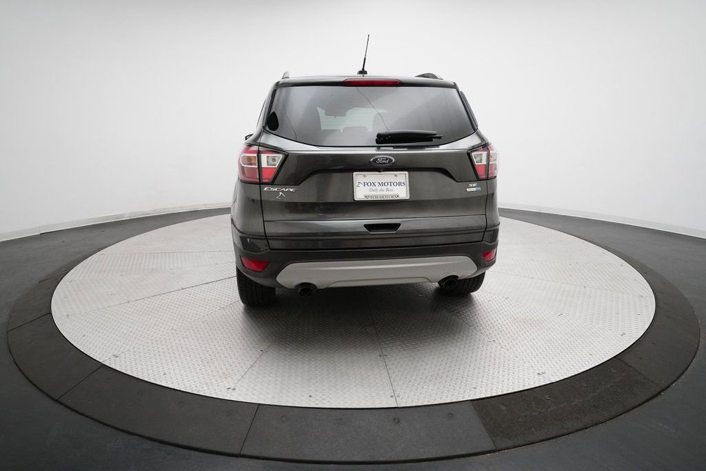Used 2018 Ford Escape SE image 24