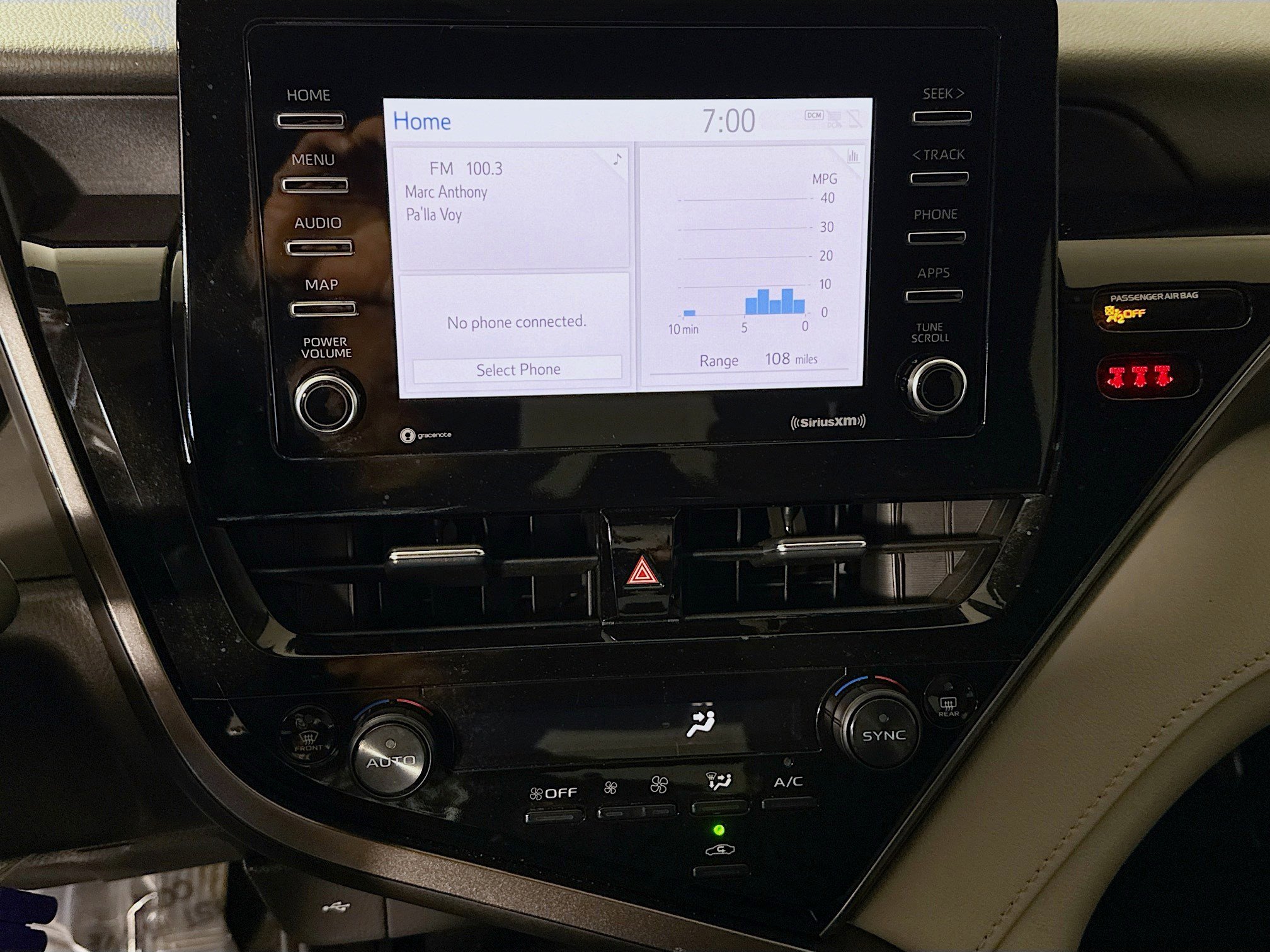 Used 2024 Toyota Camry LE image 18