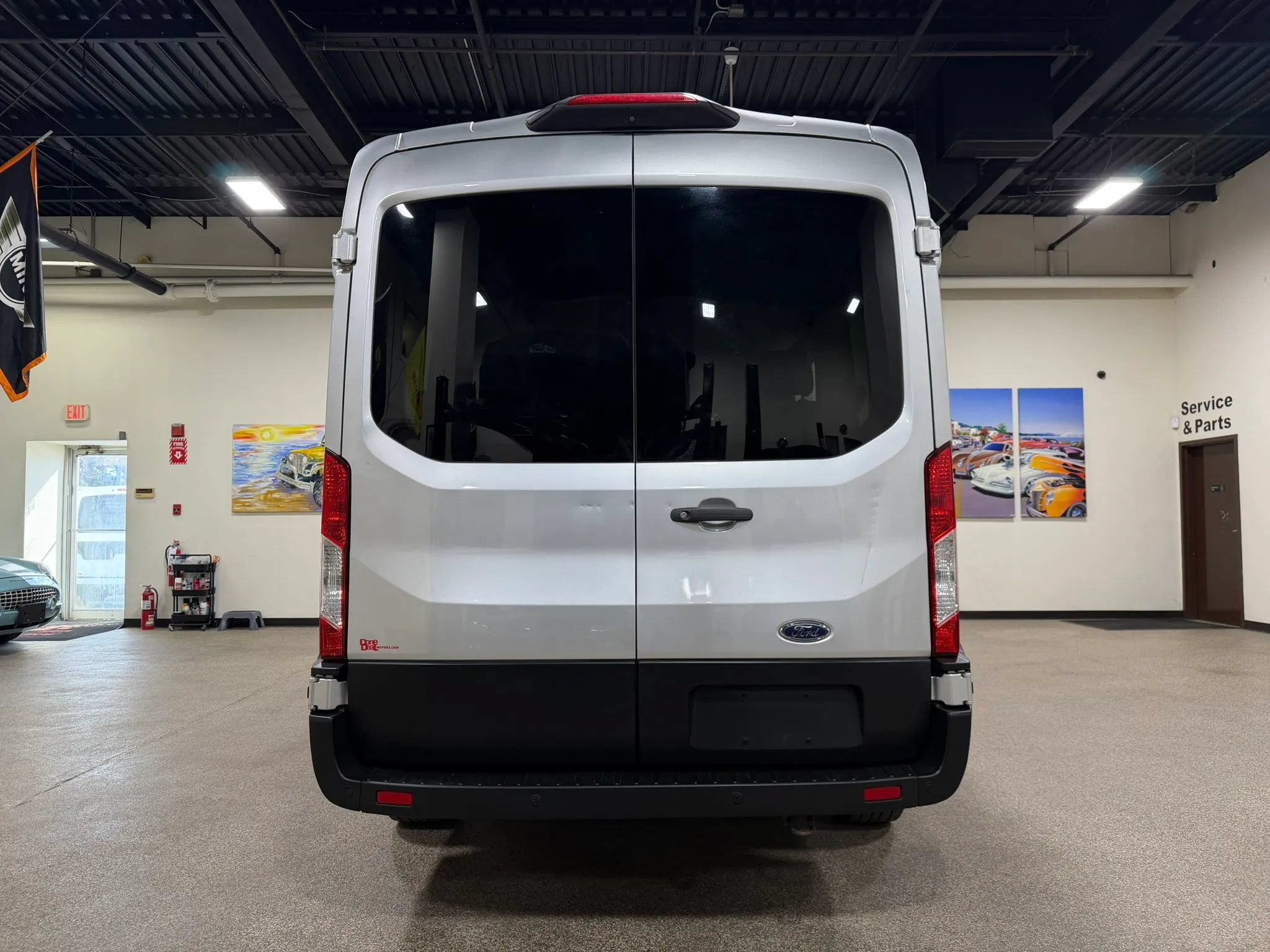 Used 2019 Ford Transit 150 XL RWD image 6