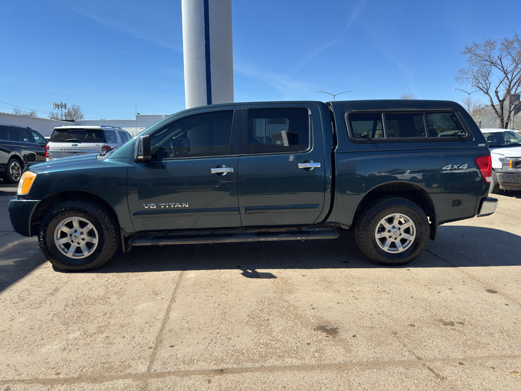 Used 2005 Nissan Titan LE w/ (R02) LE Off-Road Pkg image 3