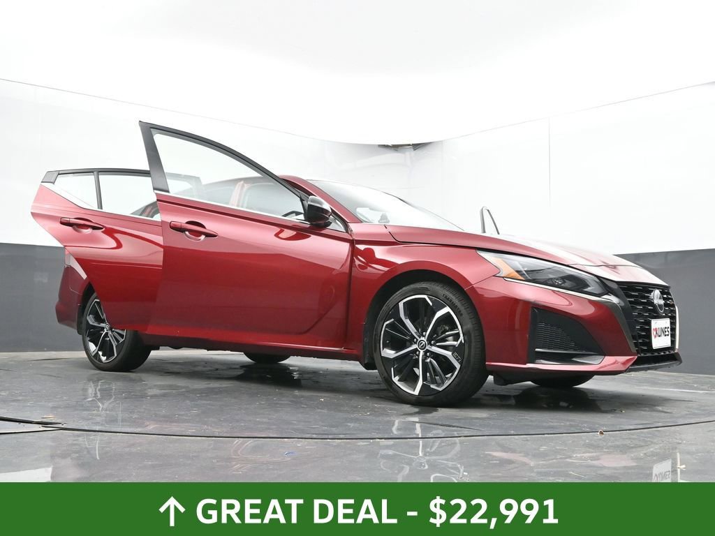 Used 2024 Nissan Altima 2.5 SR w/ SR Premium Package image 73