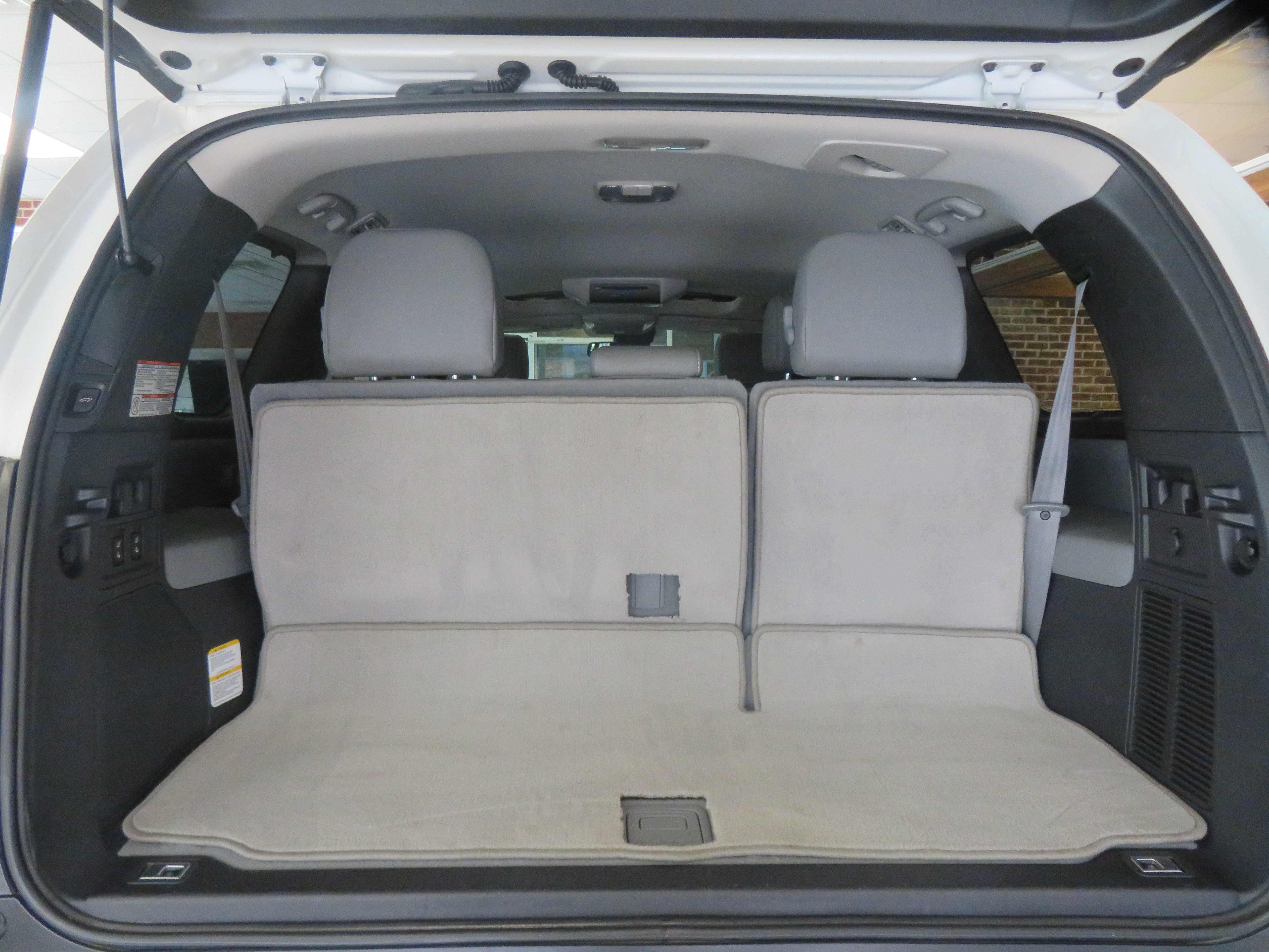 Used 2018 Toyota Sequoia Platinum AWD/4WD image 66