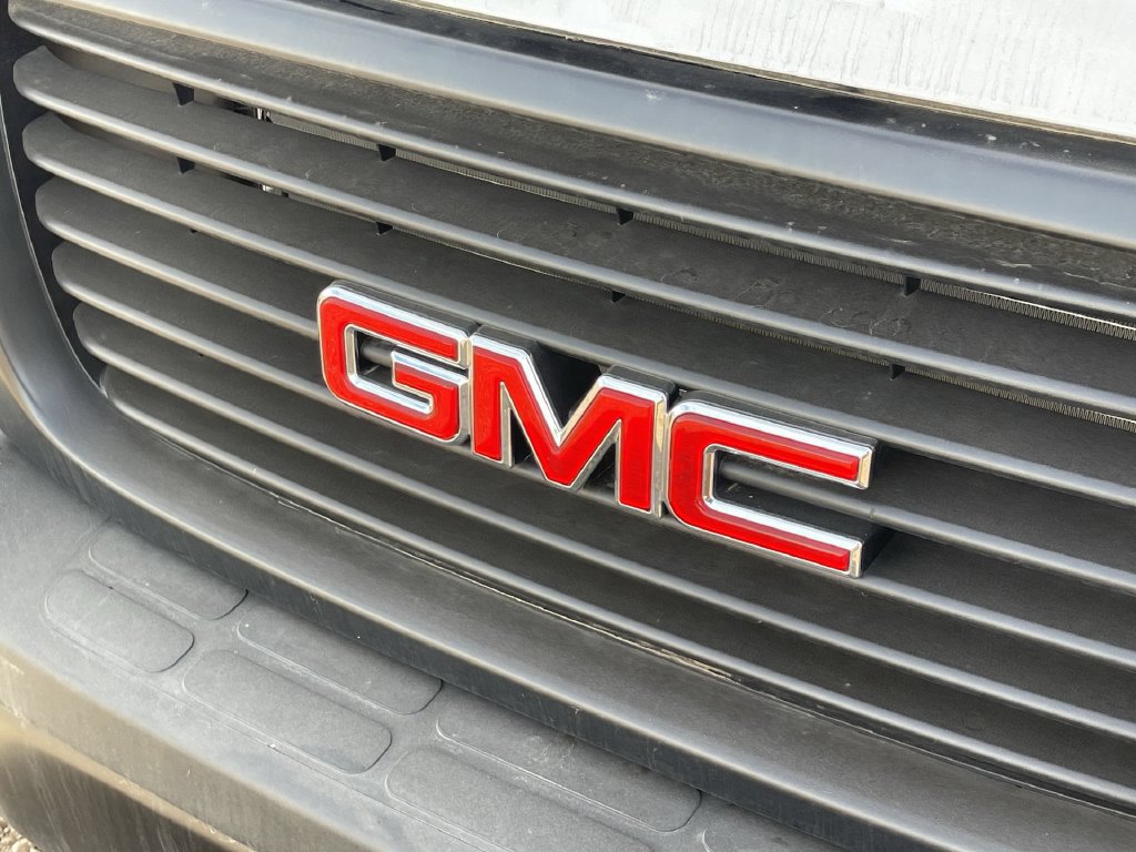 New 2025 GMC Savana 2500 Extended w/ Driver Convenience Package RWD image 31