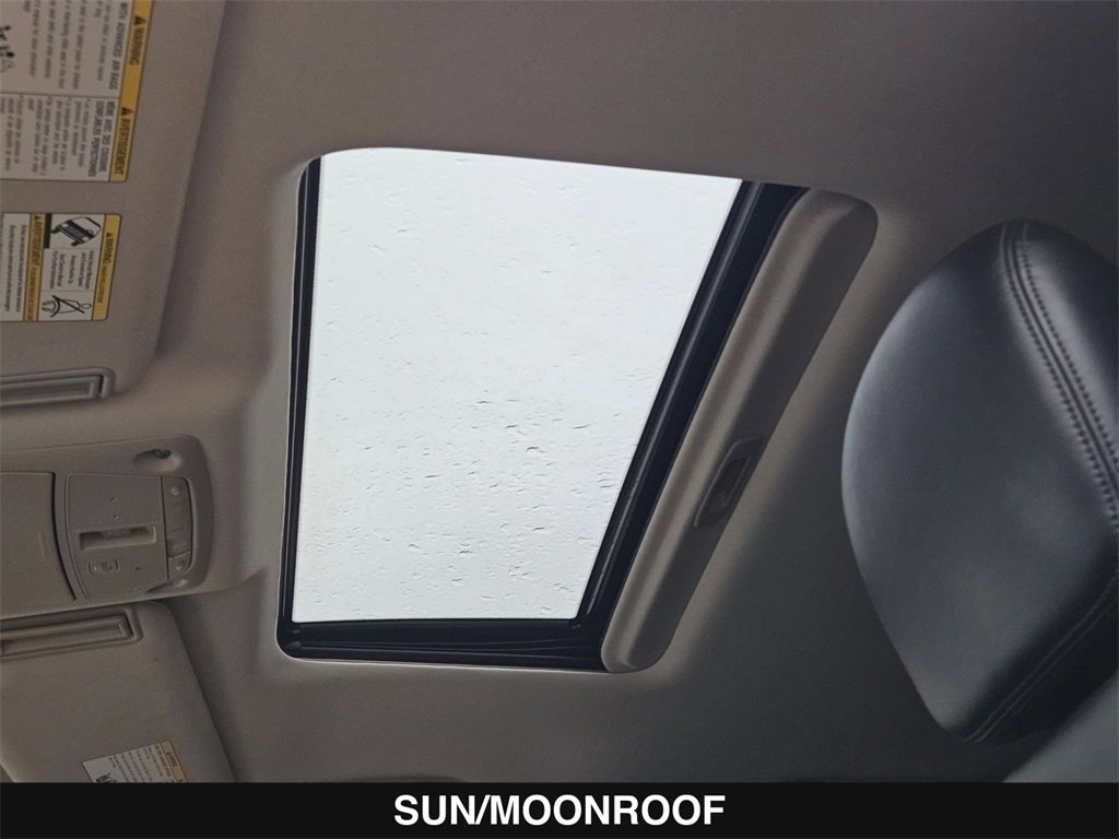 Used 2021 Nissan Armada SL w/ Captain's Chairs Package image 39