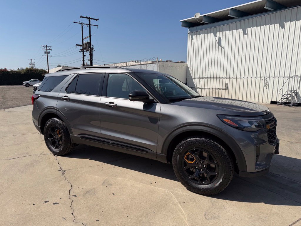 Used 2026 Ford Explorer Tremor AWD/4WD image 3
