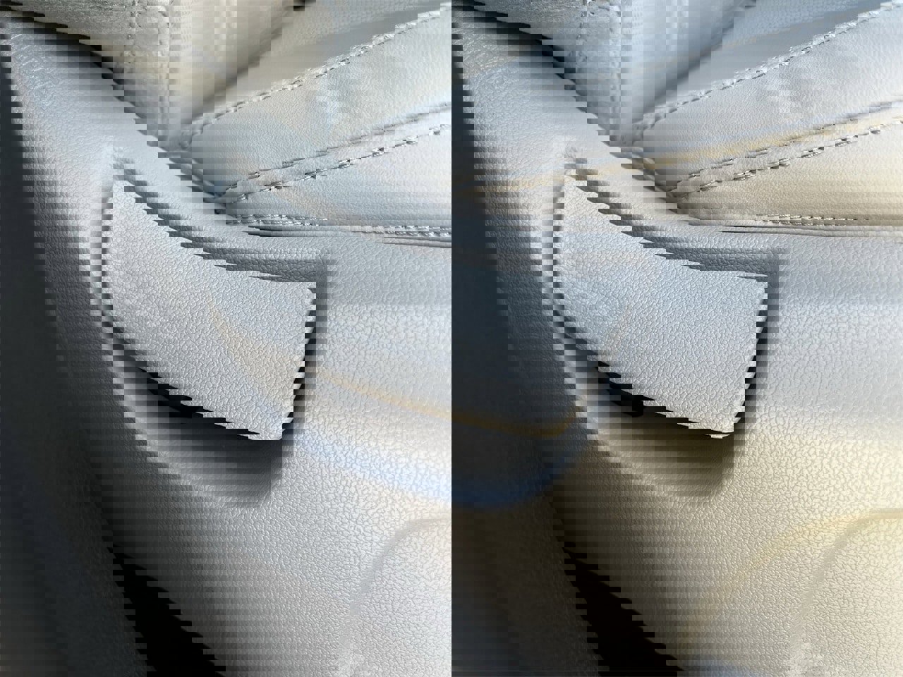 Used 2024 Kia Sorento S w/ Panoramic Sunroof Package image 26