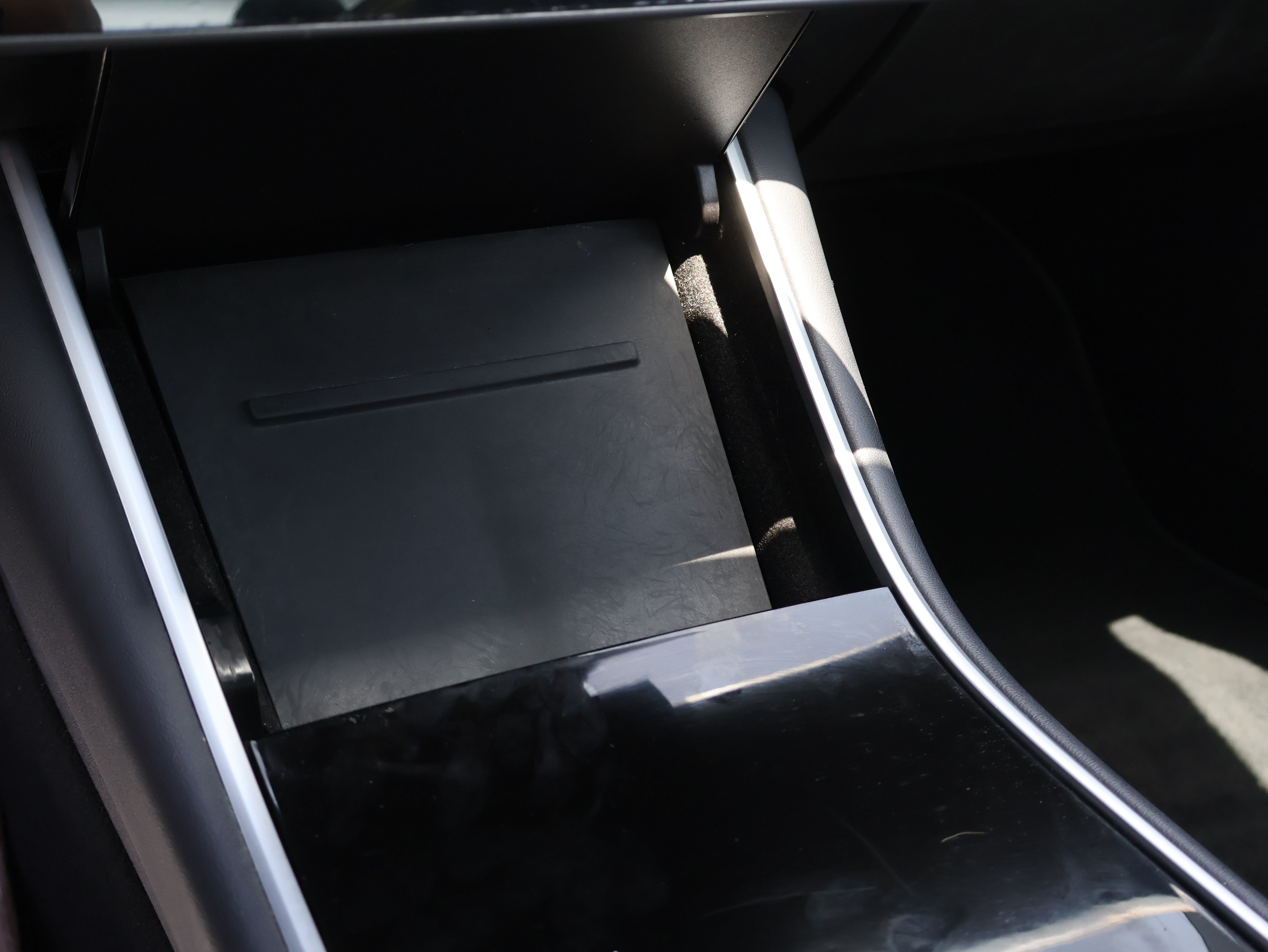 Used 2018 Tesla Model 3 Mid Range RWD image 32