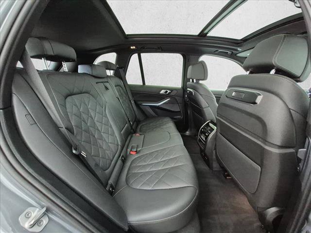 Used 2025 BMW X5 sDrive40i RWD image 24
