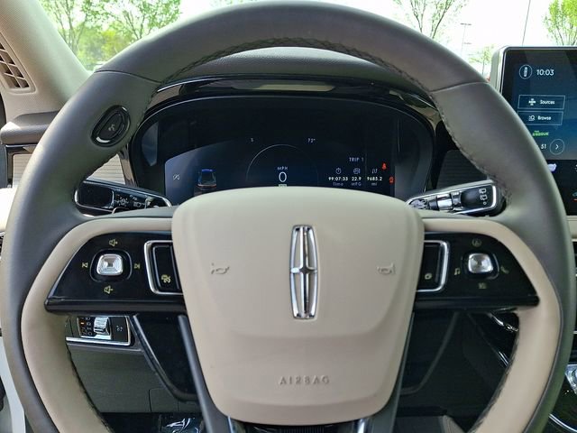 Used 2024 Lincoln Corsair AWD image 19