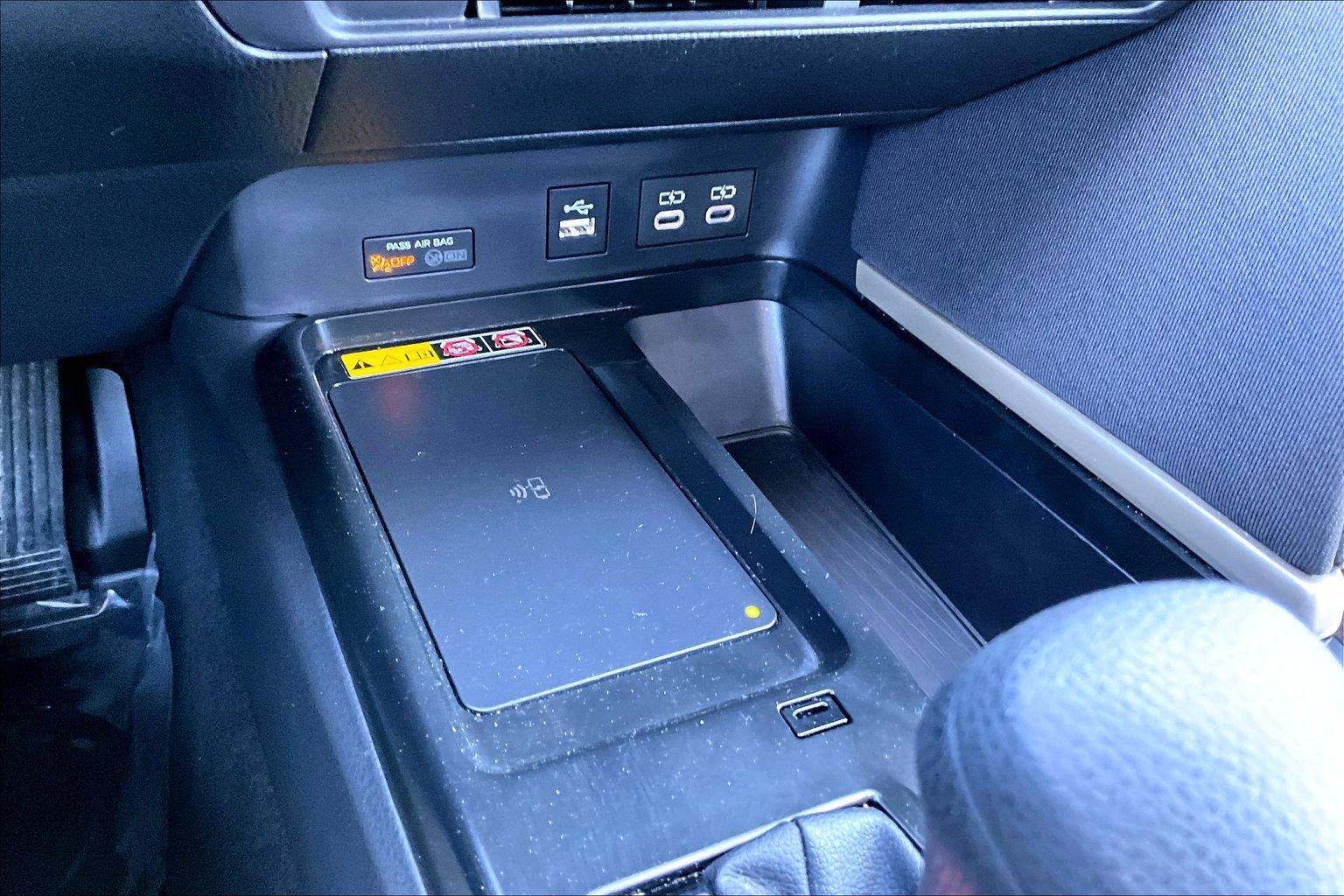 Used 2025 Toyota Camry LE FWD image 30