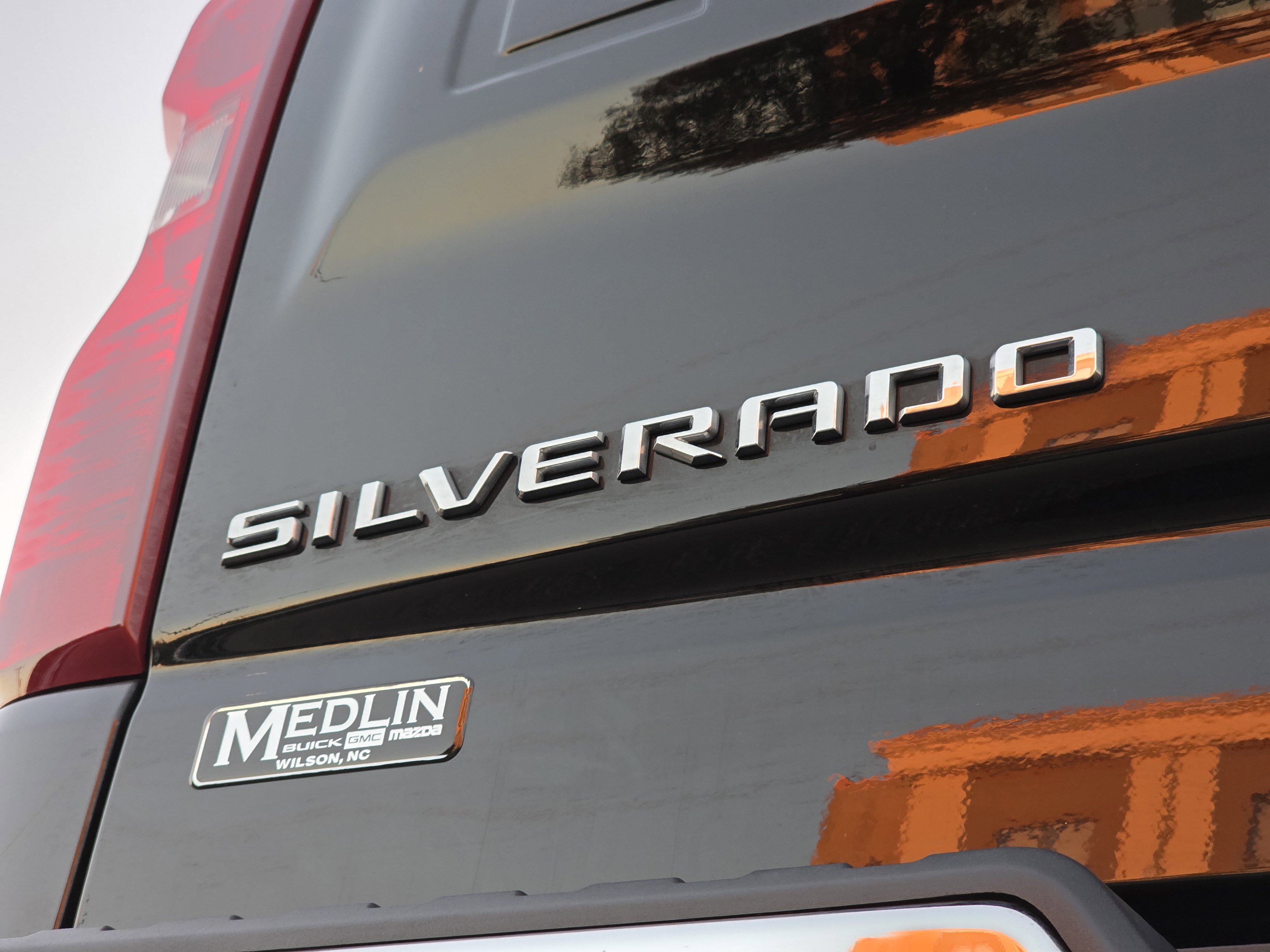 Used 2022 Chevrolet Silverado 1500 LT image 43