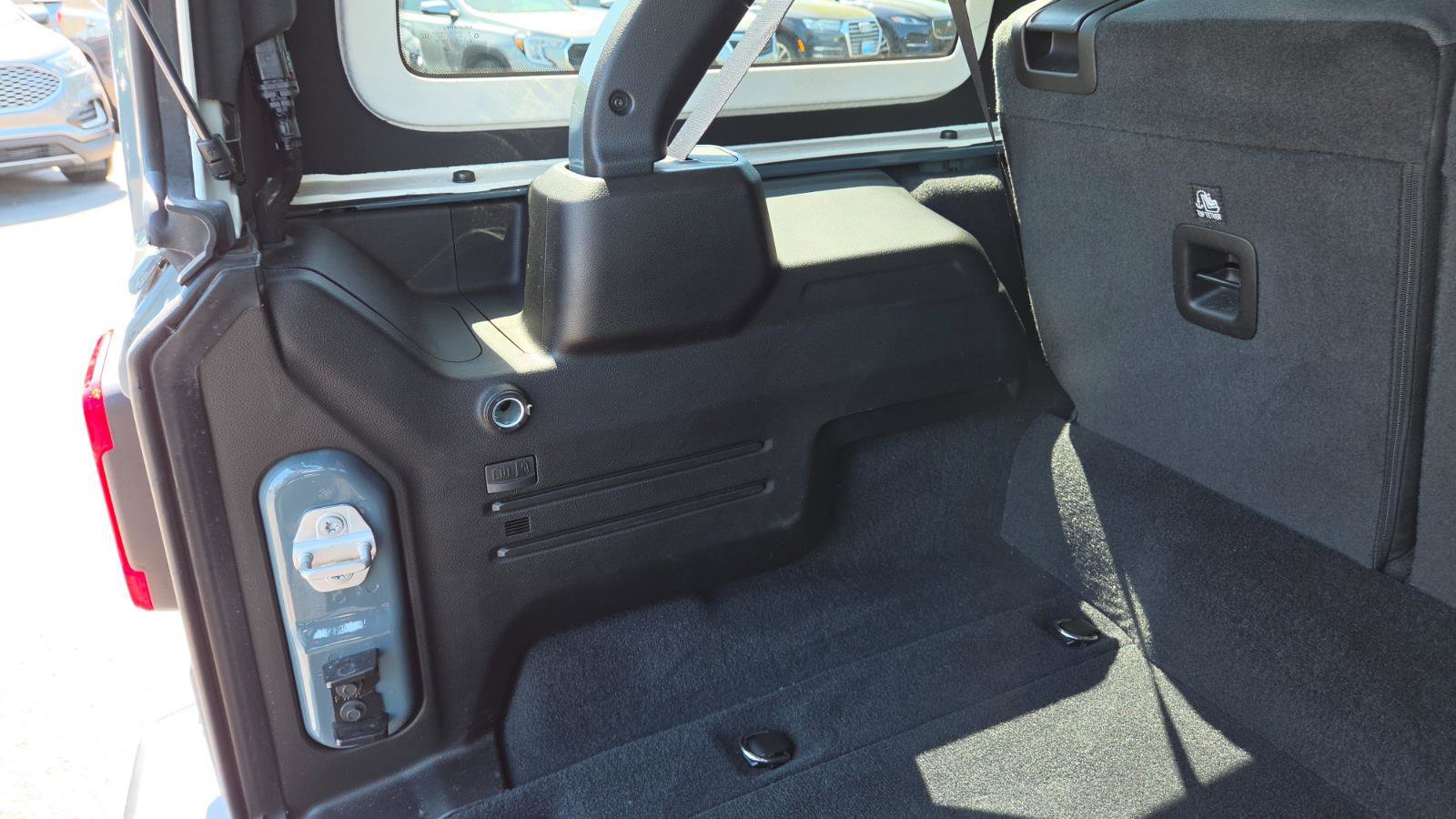 Used 2024 Jeep Wrangler Sahara image 62