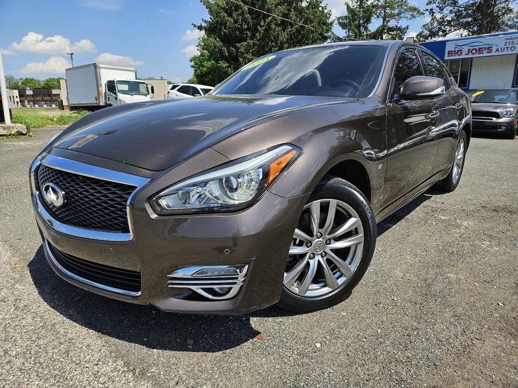 Used 2015 INFINITI Q70 3.7
