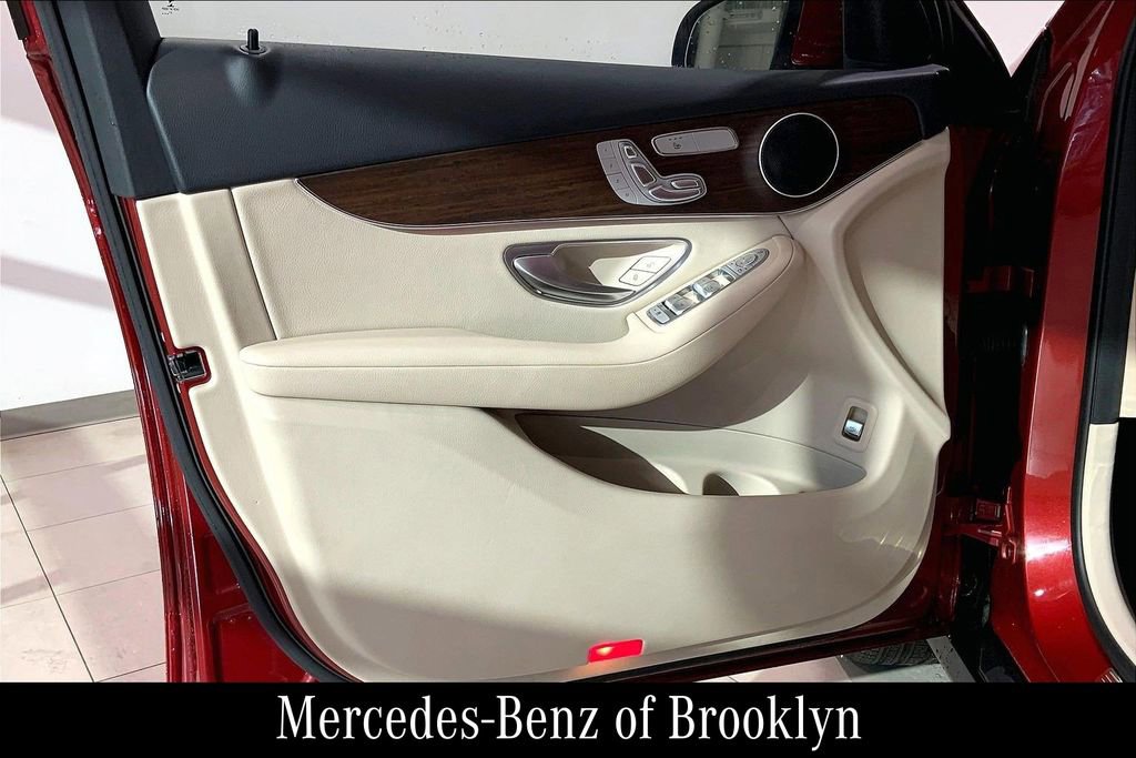 Certified 2022 Mercedes-Benz GLC 300 4MATIC image 23