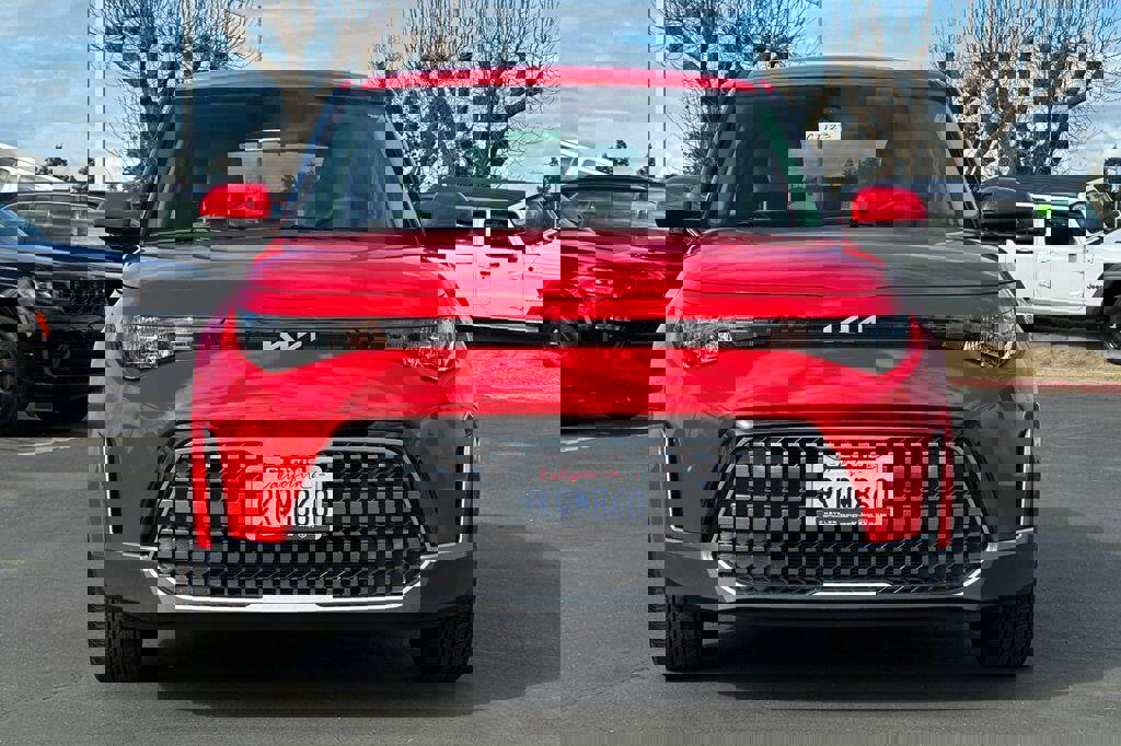 Used 2024 Kia Soul EX image 9