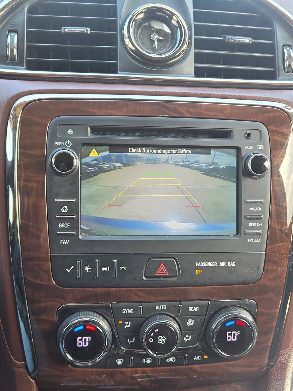 Used 2013 Buick Enclave Leather FWD image 10