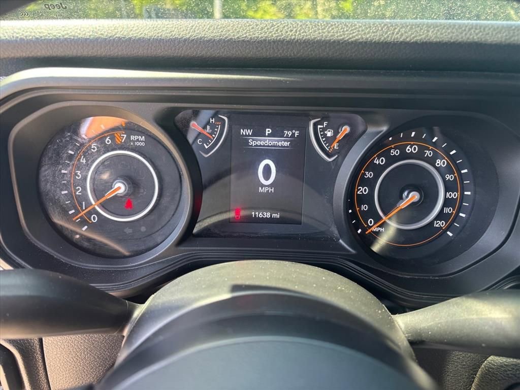 Used 2025 Jeep Gladiator Sport AWD/4WD image 7