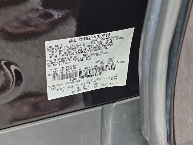 Used 2013 Lincoln MKS FWD image 28