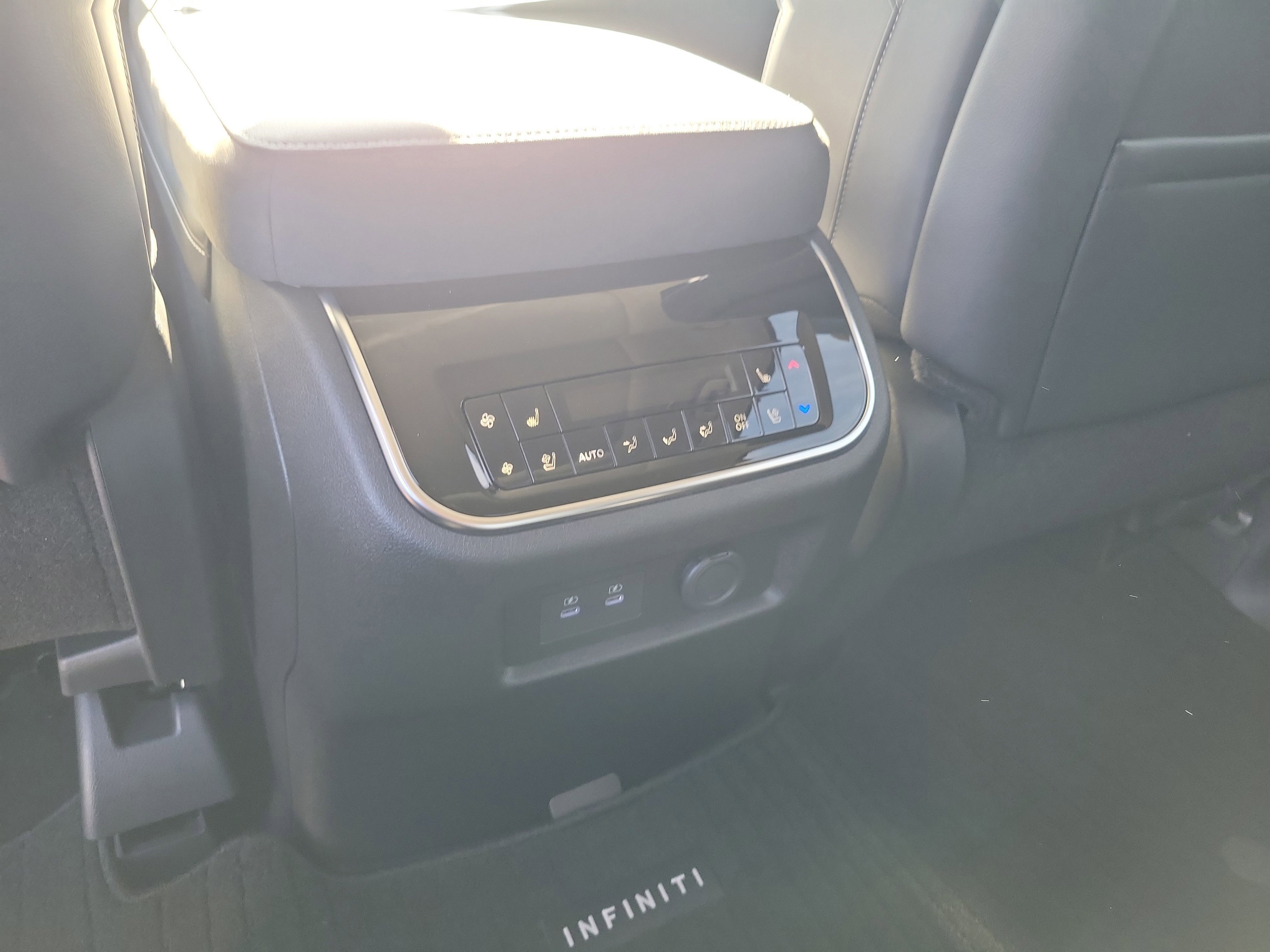 New 2026 INFINITI QX80 Luxe w/ Cargo Package image 12