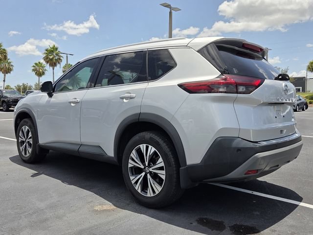 Used 2021 Nissan Rogue SV w/ Premium Package FWD image 4